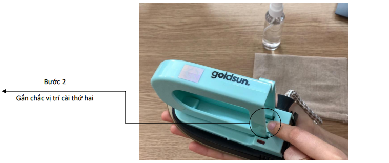 lắp đặt bàn là du lịch Goldsun